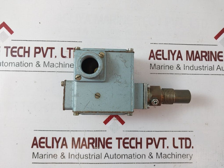Amot 4140Dk1E00Ce3-ed Temperature Switch 66-87°C