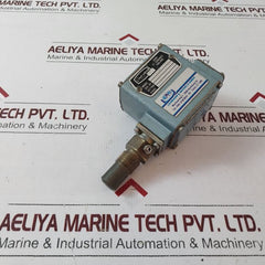 Amot 4140Dk1E00Ce3-ed Temperature Switch 66-87°C