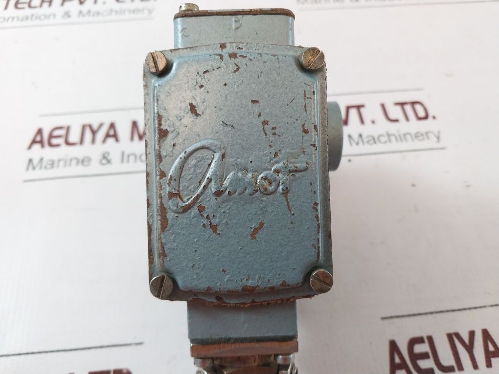 Amot 4140Dk1E00Ce3-ed Temperature Switch 66-87°C