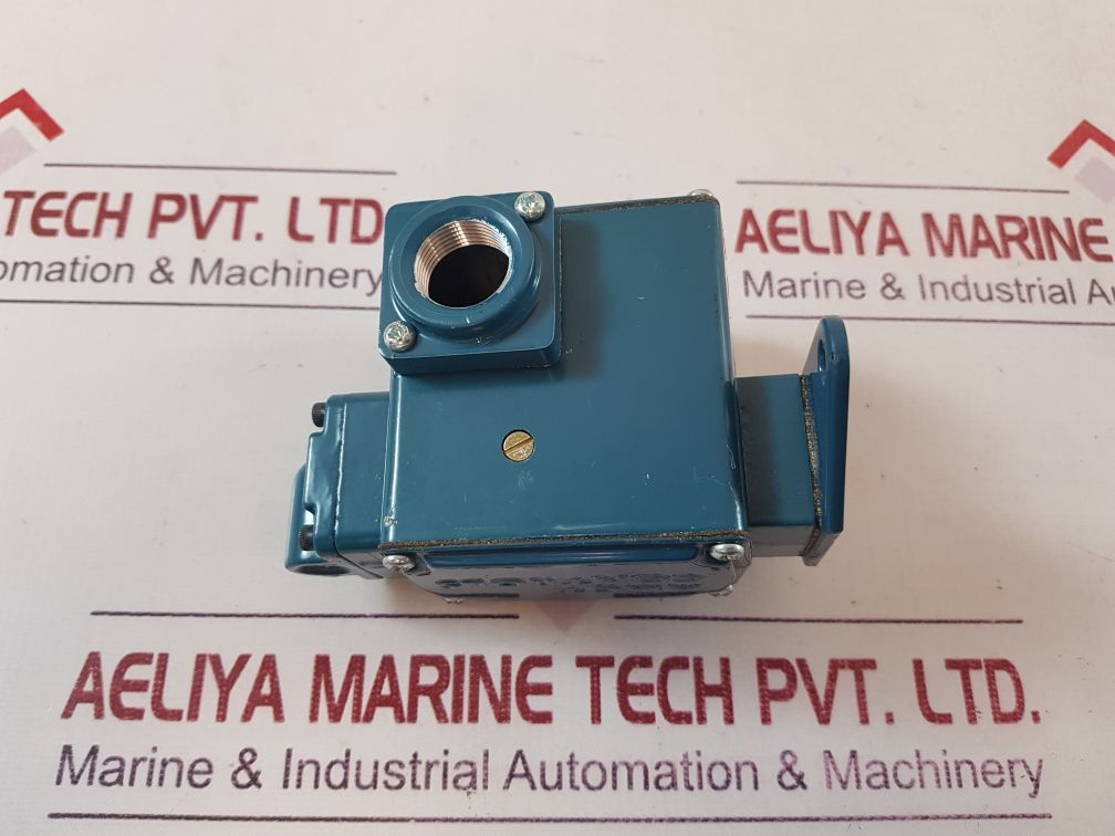 Amot controls 4140ck1h11aa0-ee pressure switch 0.28-3.45 bar