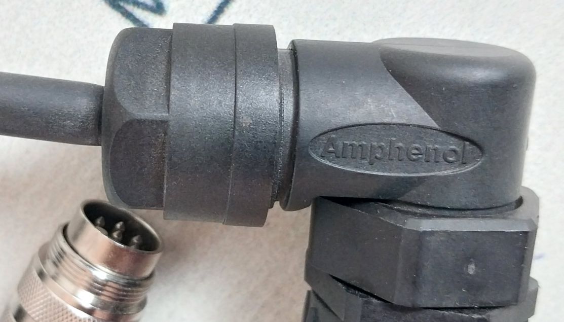 Amphenol 43682-k285-5.5 Connectors