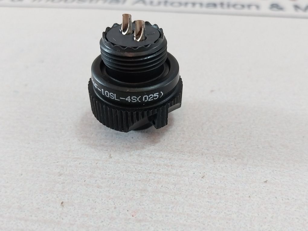 Amphenol 97-3057-1004 (621) Pickup-Megnetic 