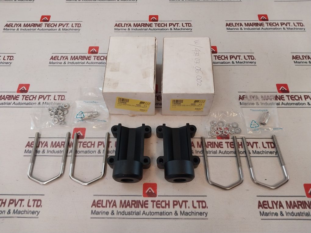 Amphenol N275F Universal Mast Mount Kit