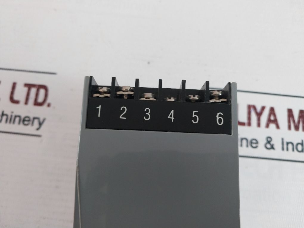 Analogik Electronics Signal Isolator 230Vac