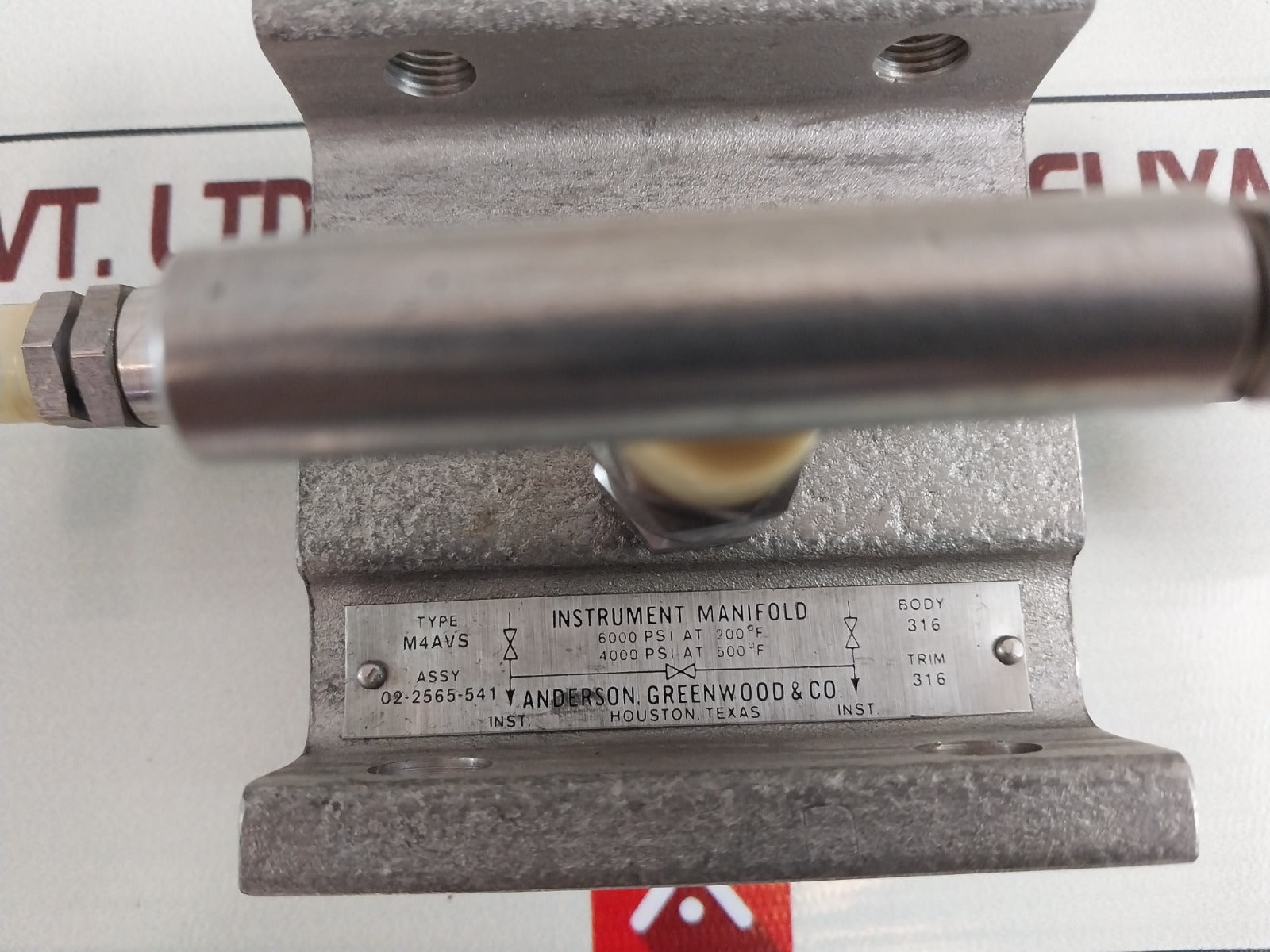 Anderson Greenwood M4Avs Instrument Manifold Valve 02-2565-541