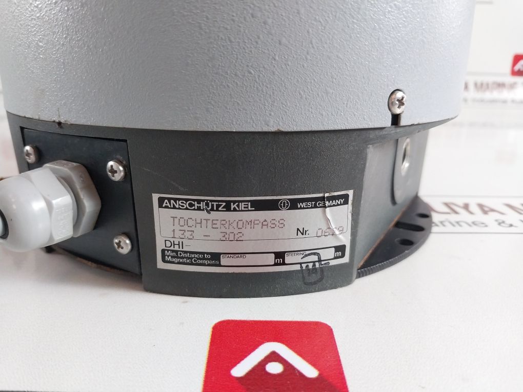 Aanschütz Kiel 133-302 Magnetic Compass
