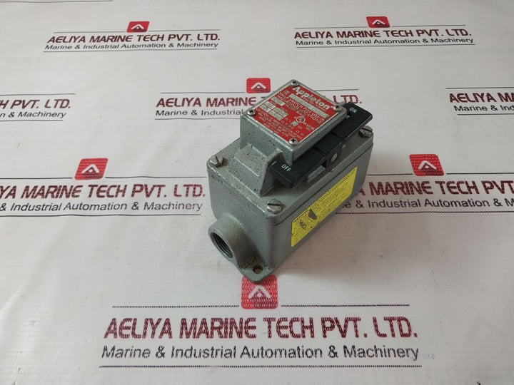 Appleton Edsc175R2 Snap Switch 20 Amp