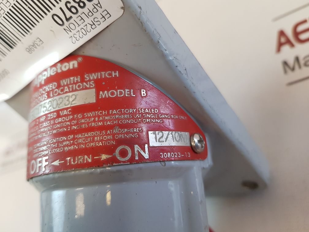 Appleton Efsc17520232 Receptacle Interlocked With Switch
