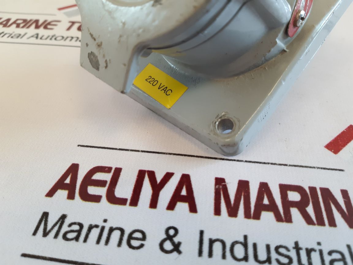 Appleton Electric Efsc17520232 Receptacle Interlocked With Switch