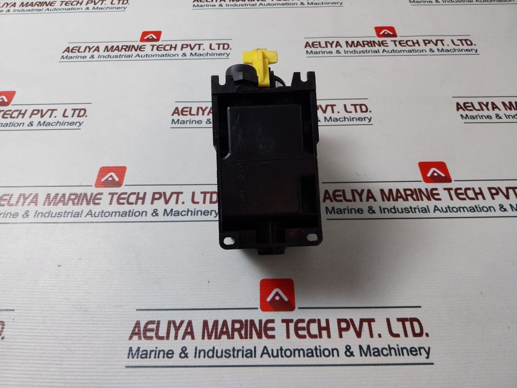 Appleton Pre316Ry Wall Socket Outlet