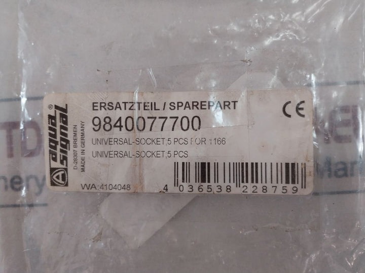 Lot Of 15X Aqua Signal 9840077700 Universal=Socket For 1166