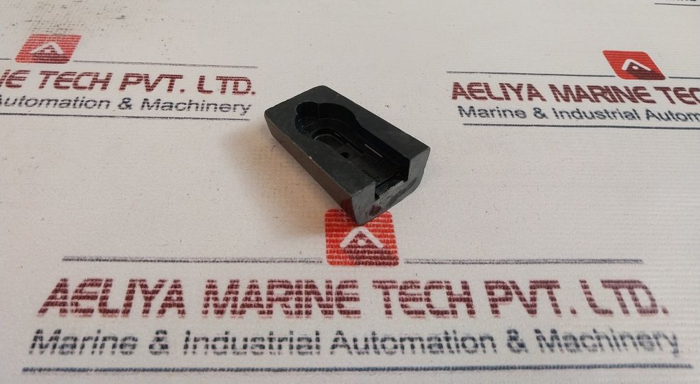 Arcair 94-433-183 Insulator Assembly And Screw