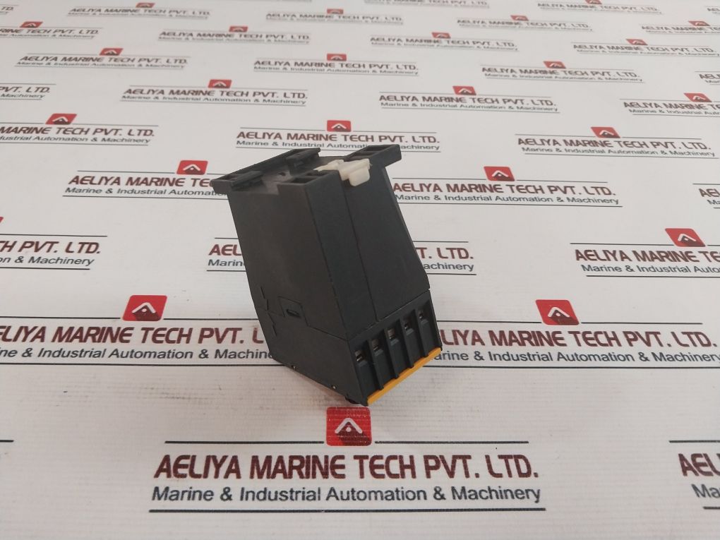 Areva Rqt0001095 Time Relay 110V Ac/Dc