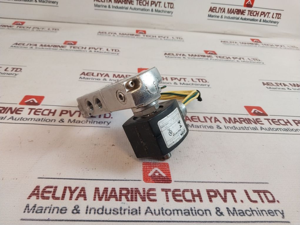 Asco Red-hat Ii Efht8551G413 4- Way Solenoid Valve