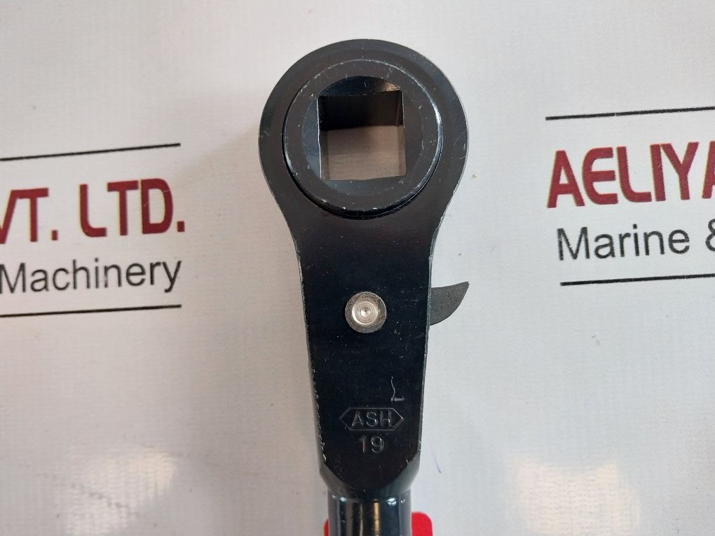 Ash 19 Carbon Steel Rachet Socket Sharp Handle