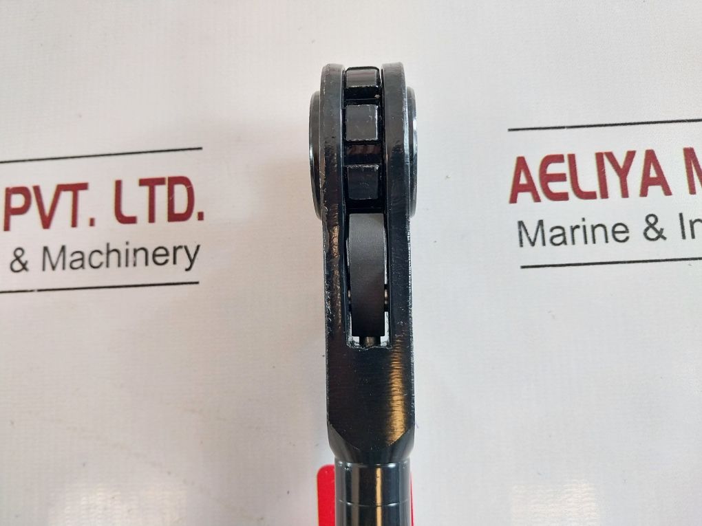 Ash 19 Carbon Steel Rachet Socket Sharp Handle