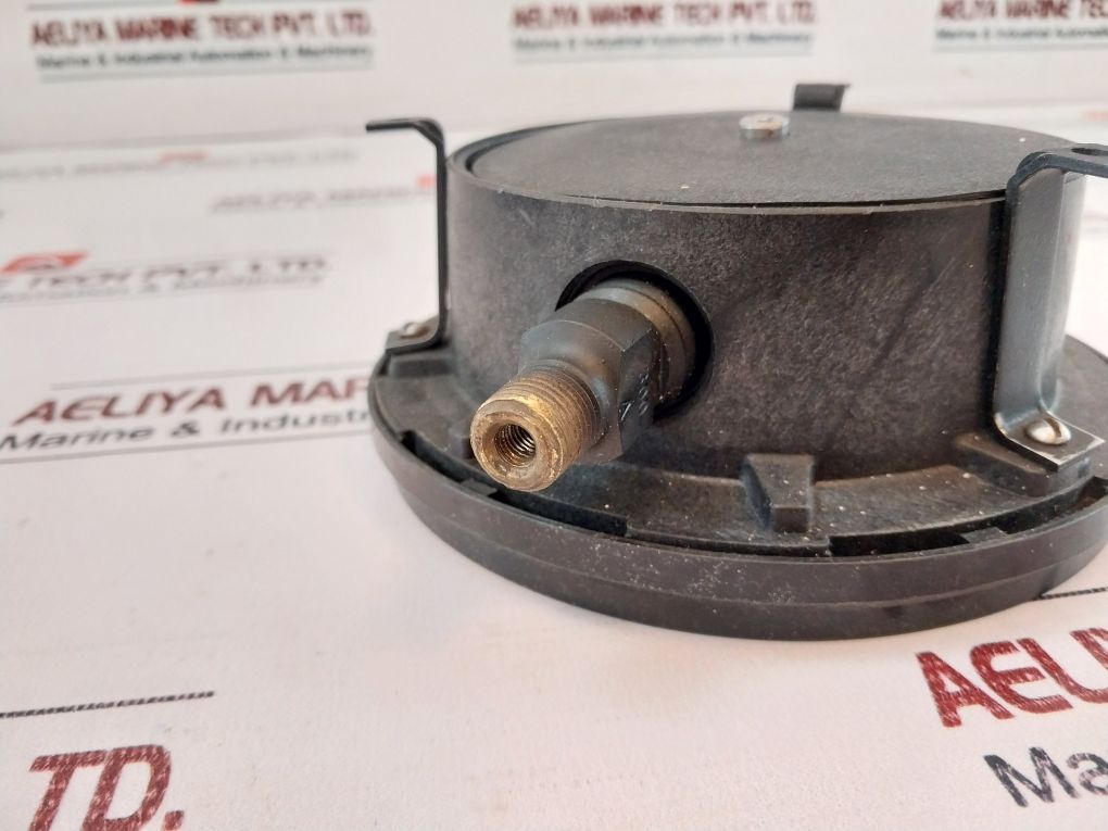 Ashcroft 250-2362-b Pressure Gauges Brass Socket 0-300 Psi