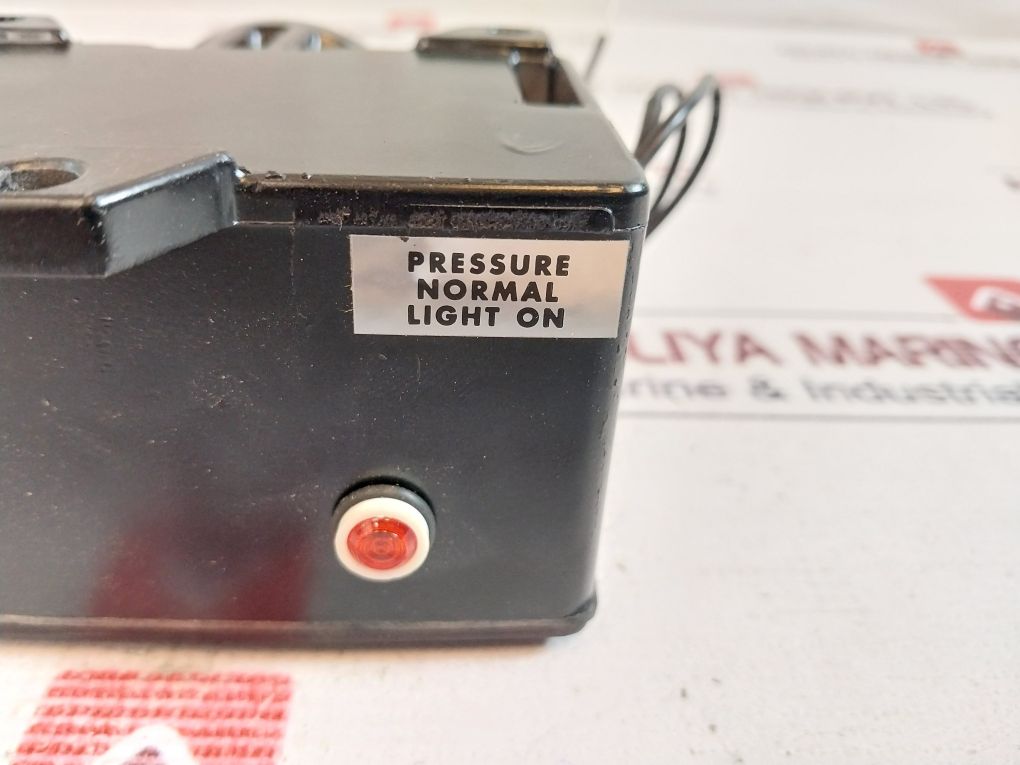 Ashcroft B424V Xfm Pressure Switch 125/250/480Vac 1/2A 125Vdc