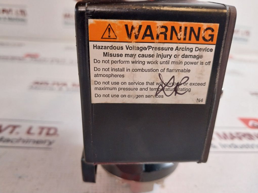 Ashcroft B424V Xfm Pressure Switch 125/250/480Vac 1/2A 125Vdc