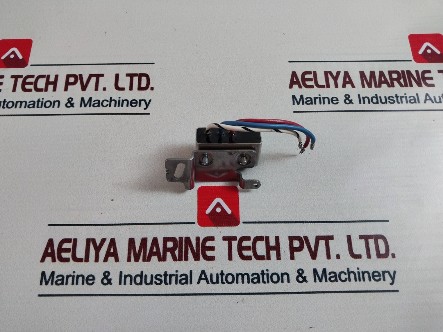 Ashcroft Type J 125/250 Vac Ip66