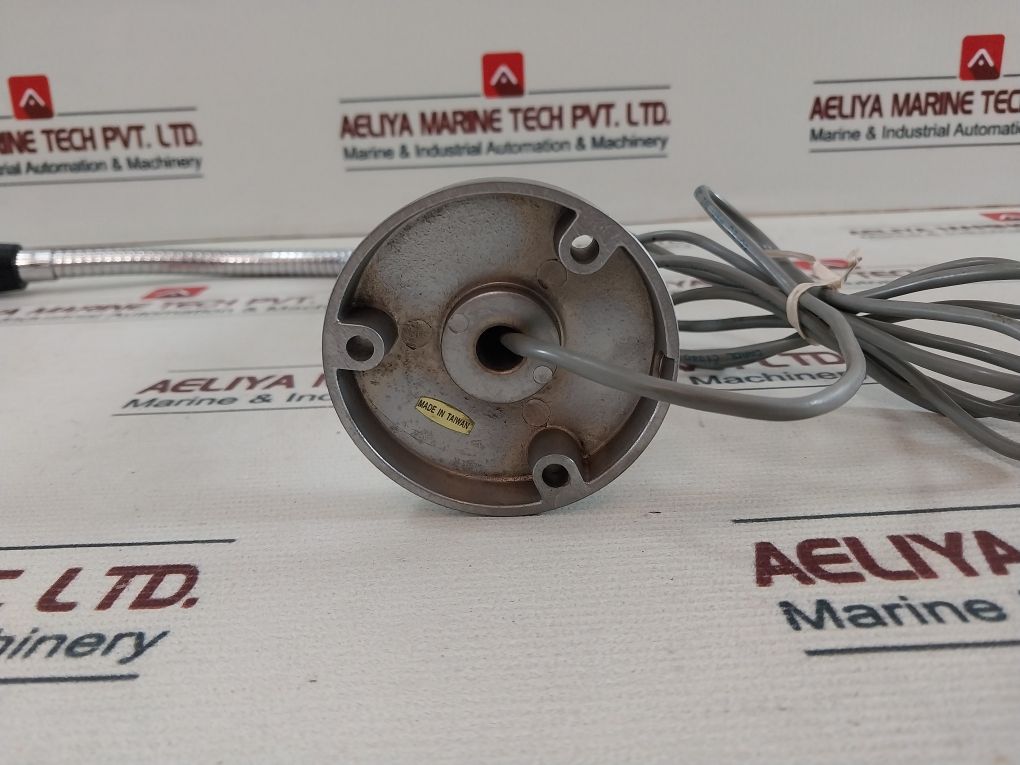 Astatic Amc-105Sno Dynamic Omnidirectional Gooseneck Microphone