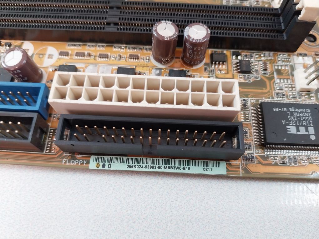 Asus P5Rd2-vm Motherboard