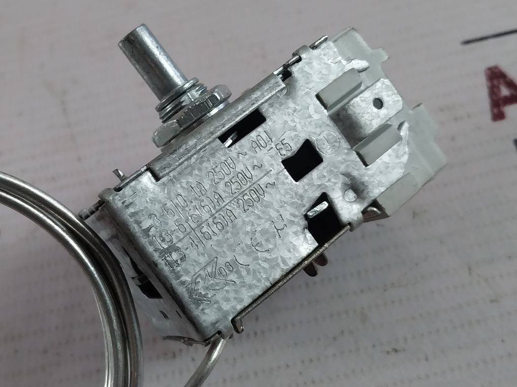 Atea A010327 Thermostat