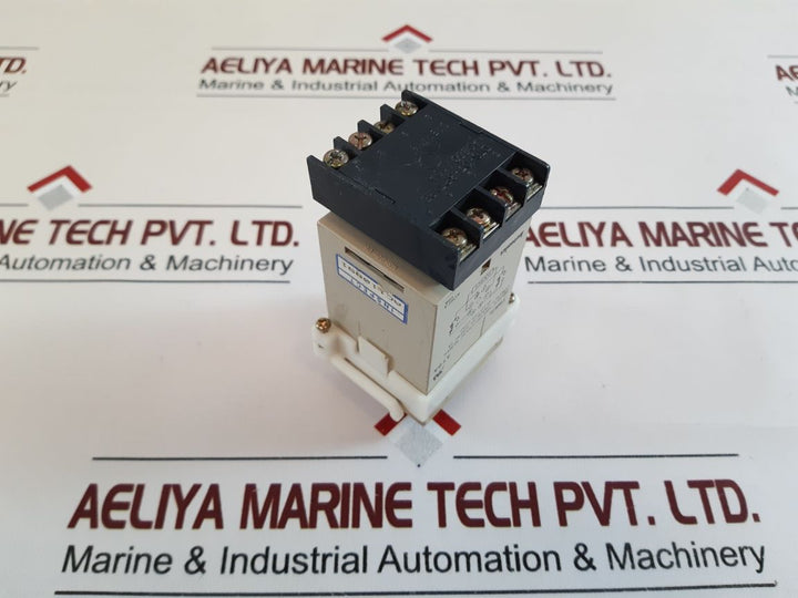 Autonics At8A Timer With Base 100110120Vac 5060Hz