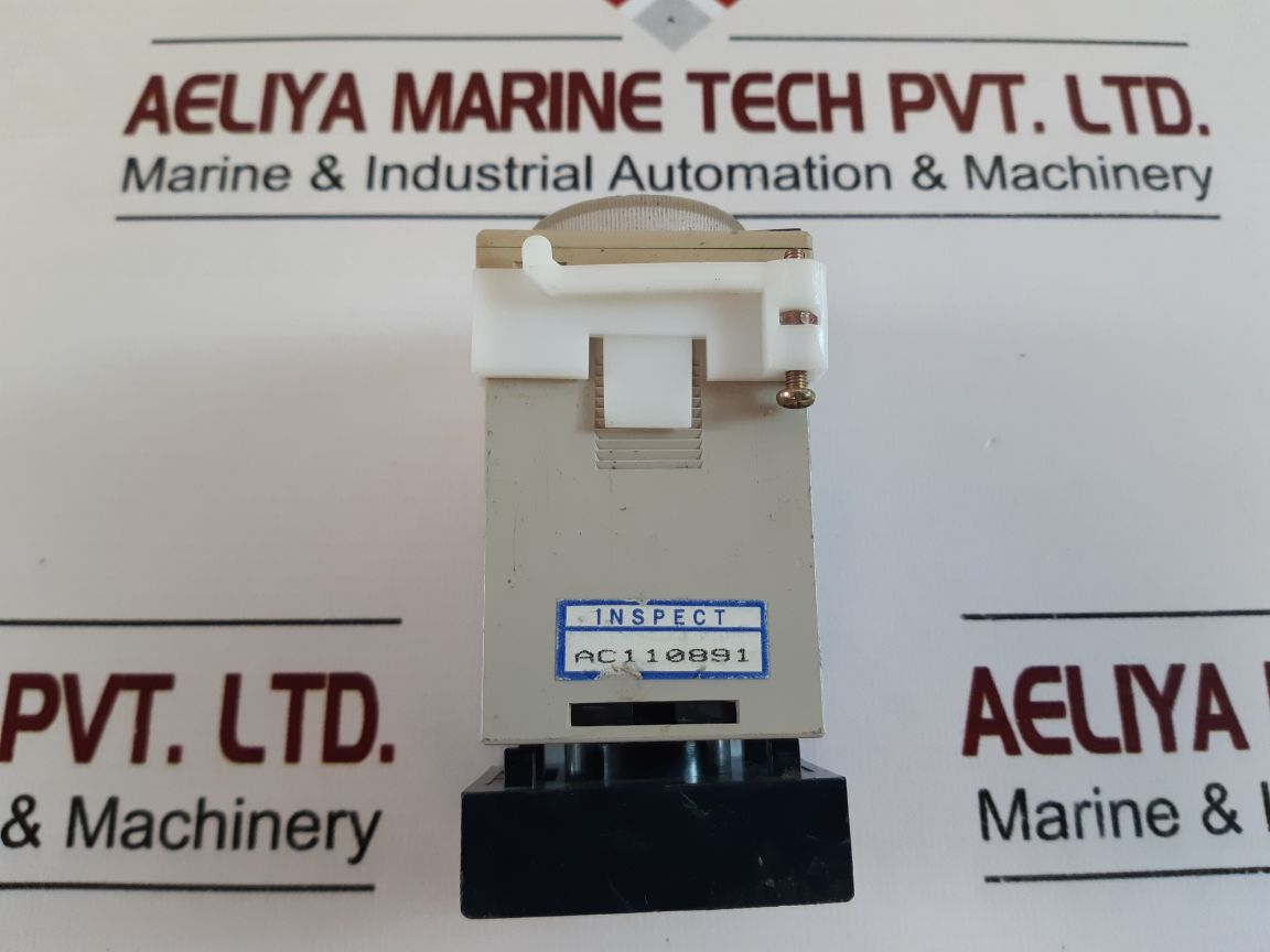 Autonics At8A Timer With Base 100110120Vac 5060Hz