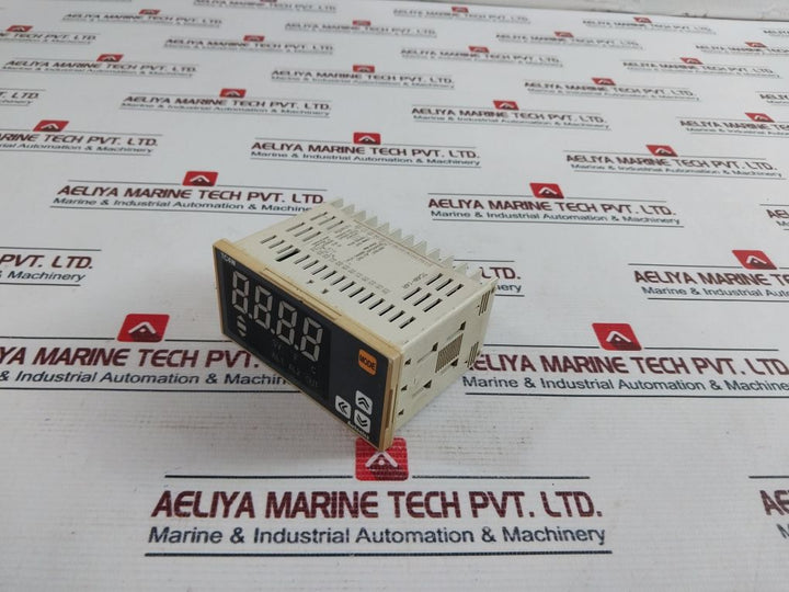 Autonics Tc4W-14R Temperature Controller 100-240Vac 5Va 50/60Hz