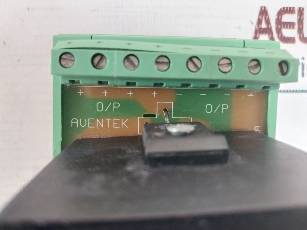Aventek Av-redvnd-30A Controller