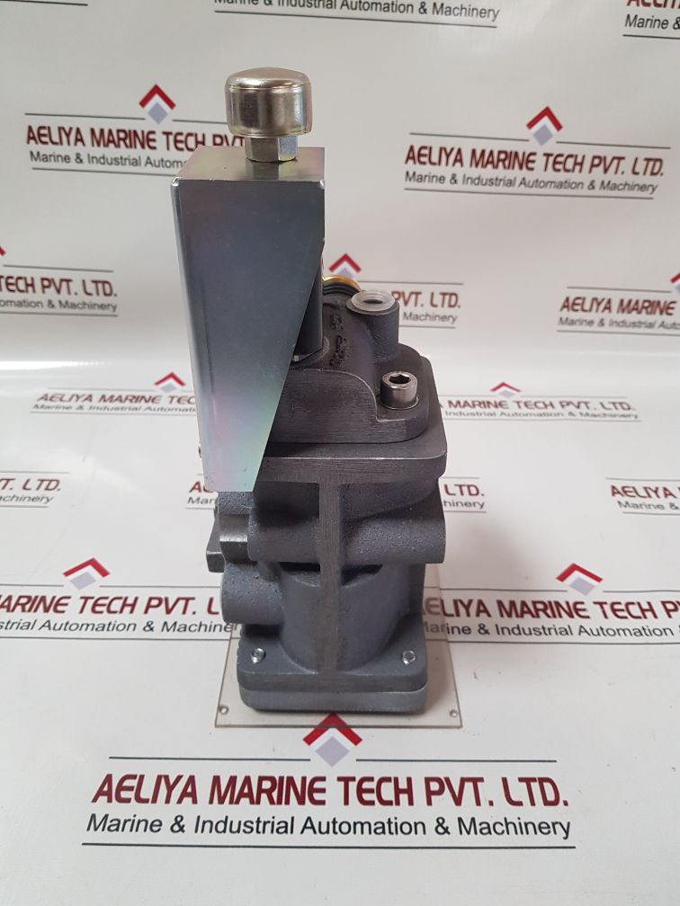 Aventics 3711100200 Directional Control Valve