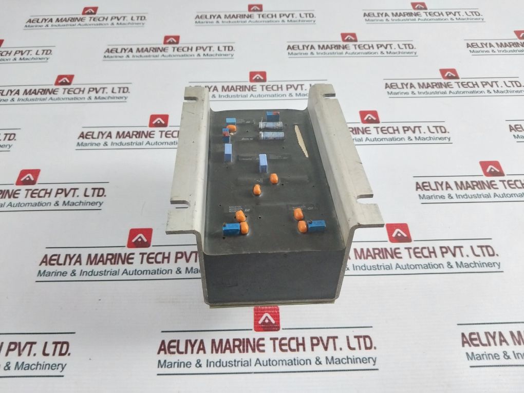 Avk Er1 Voltage Regulator 110/380 Vac