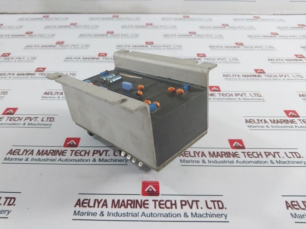 Avk Er1 Voltage Regulator 110/380 Vac