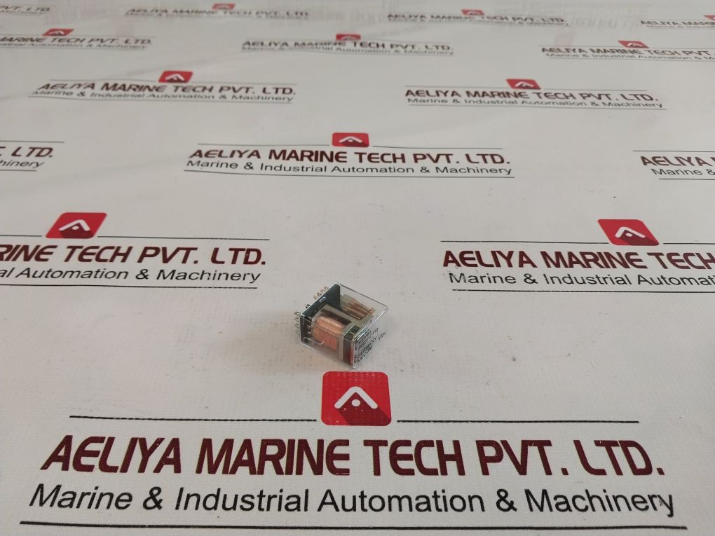 Axicom V23003-b0037-c110 Plug-in Relay 1724