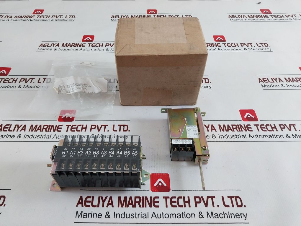 Axt-1Ab Auxiliary Switch