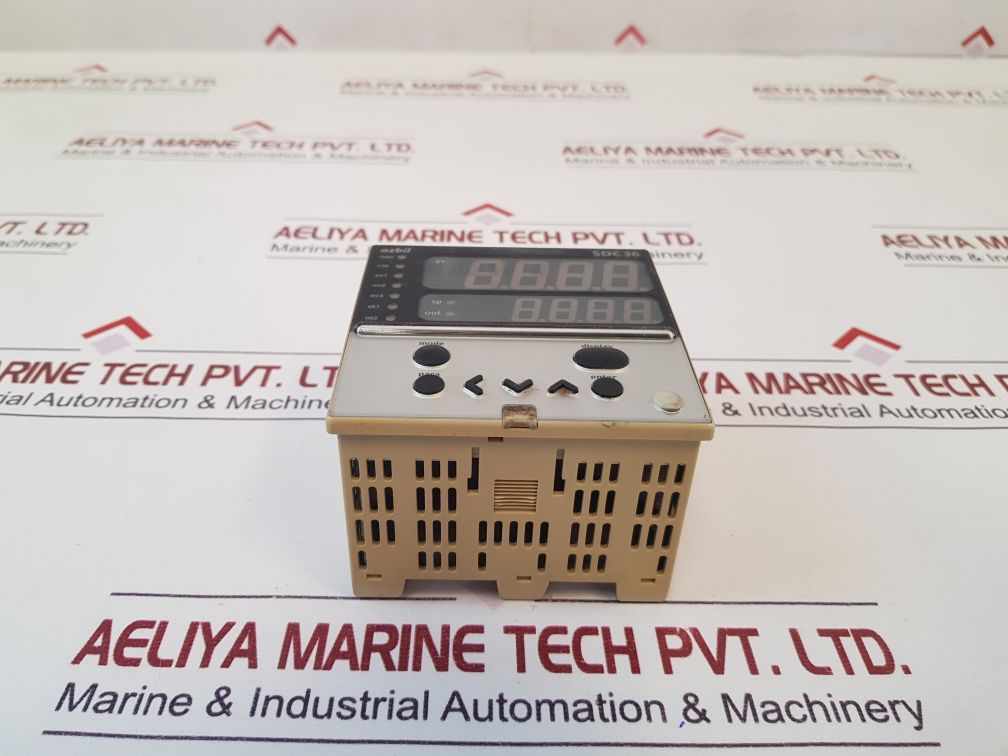 Azbil C36Tr1Ua2100 Temperature Controller Sdc36 Thermostat