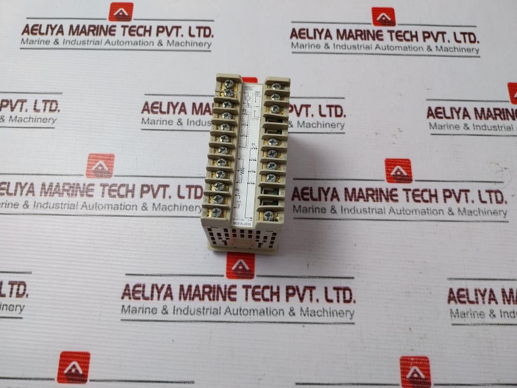 Azbil Rn748A0000 Temperature Controller 100-240V Ac 50/60Hz