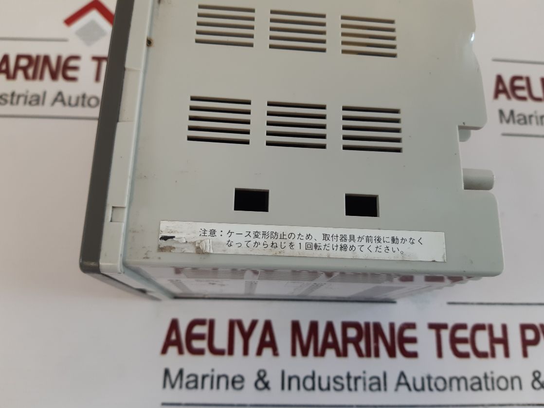 Azbil Sdc31 Digital Indicating Controller C312Ga000100