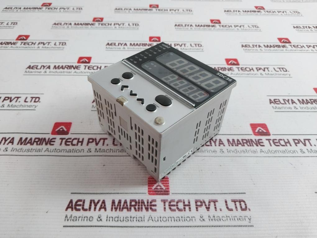 Azbil Sdc36 Digital Indicating Controller Ac100-240V 50/60Hz
