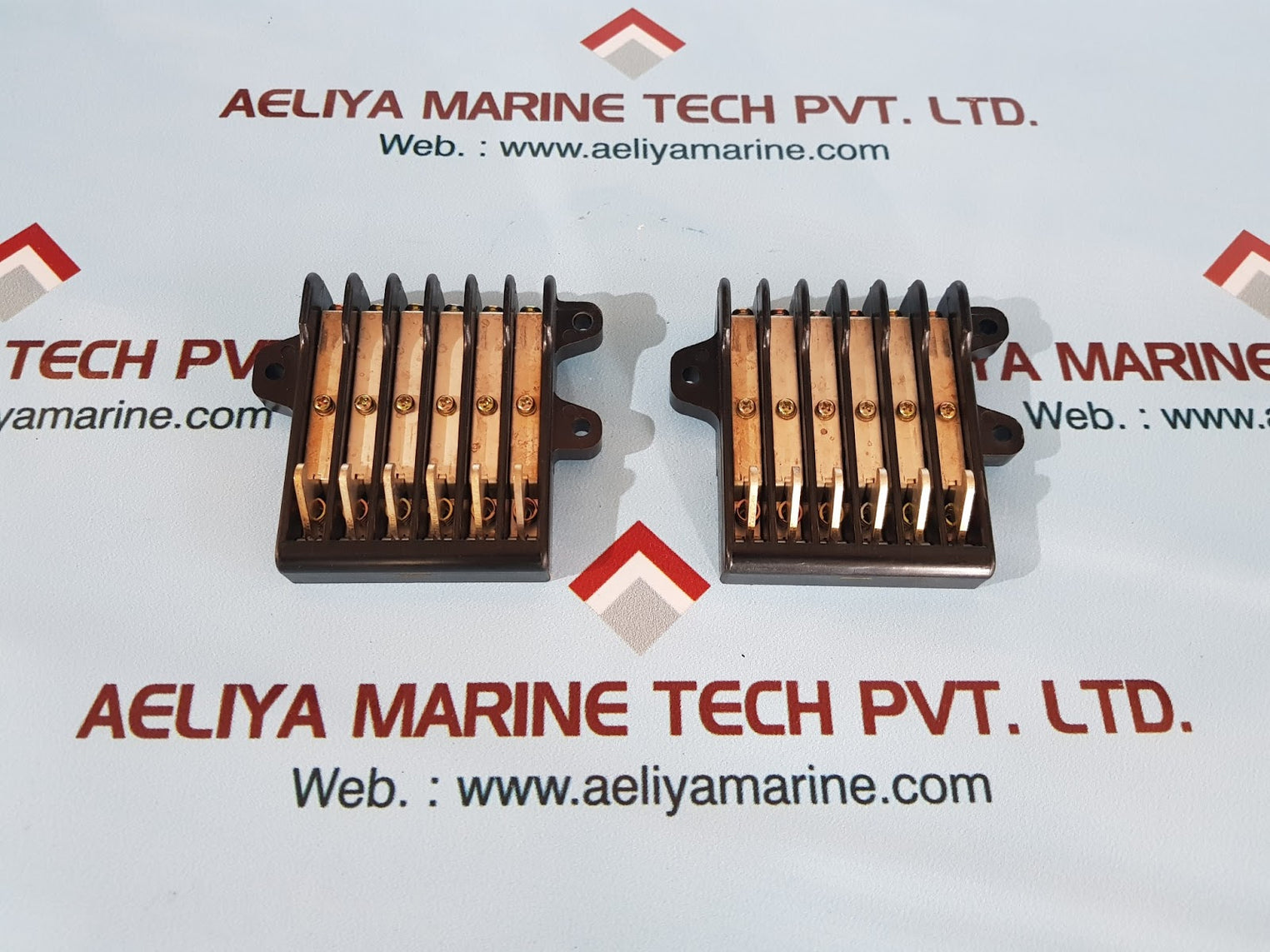 Terasaki frame side auxilary contact block set