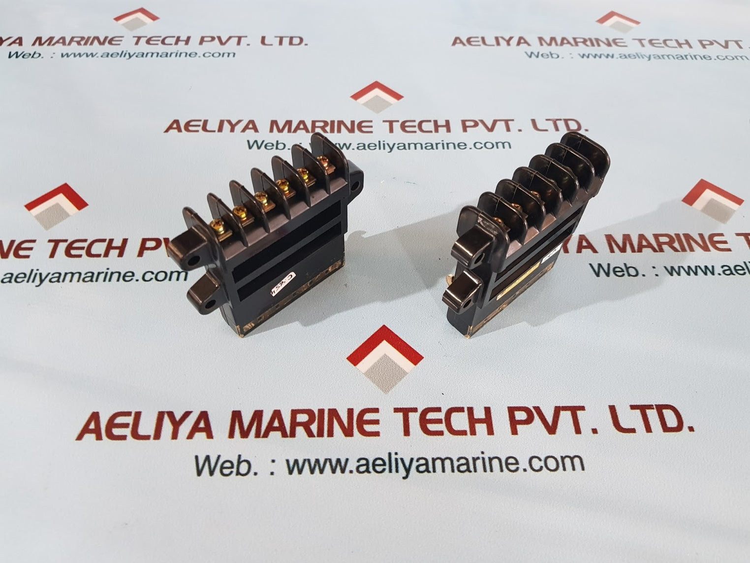 Terasaki frame side auxilary contact block set