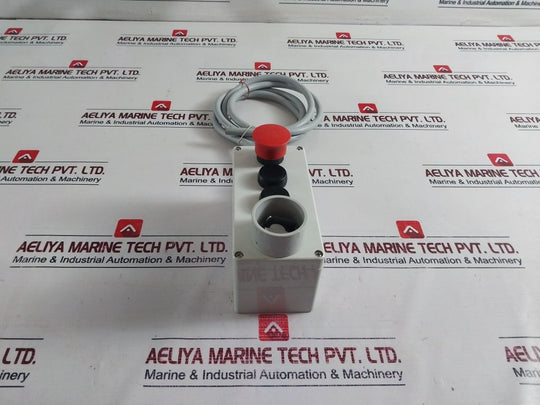 Baco 33E11 Red Push Pull Switch 10A 690V Ac