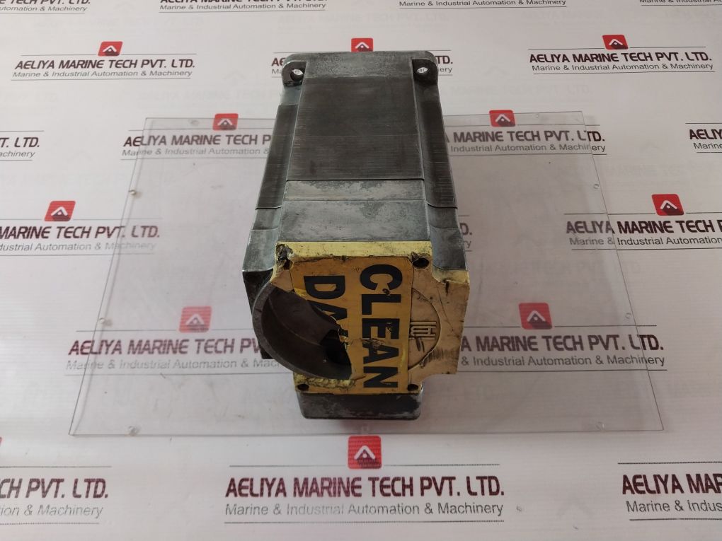 Baldor Bsm100B 2150Aa Brushless Ac Servomotor 300 Volts