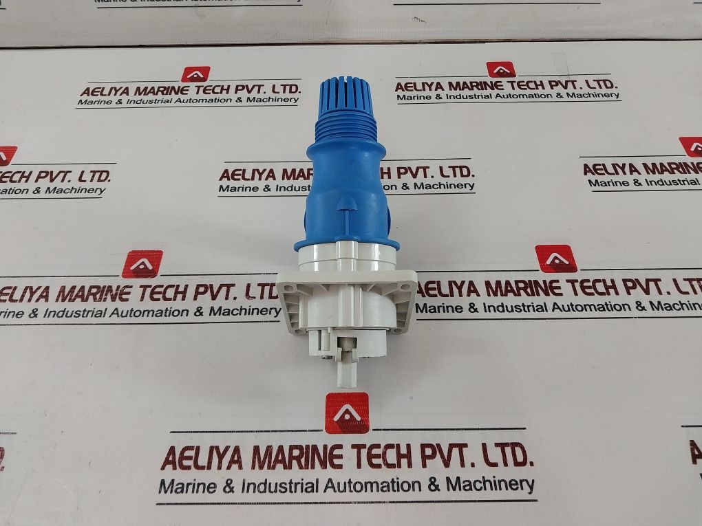 Bals Cee Norm 32-6H/200-250V Plug Connector 12310 Ip44 500V Ac