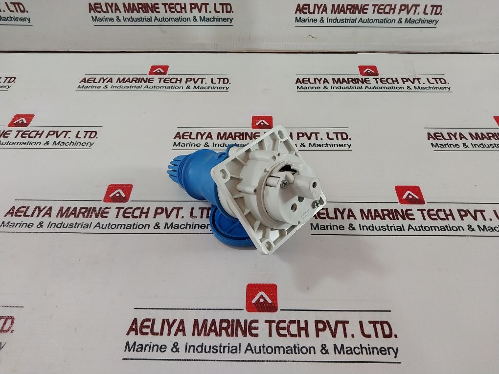 Bals Cee Norm 32-6H/200-250V Plug Connector 12310 Ip44 500V Ac