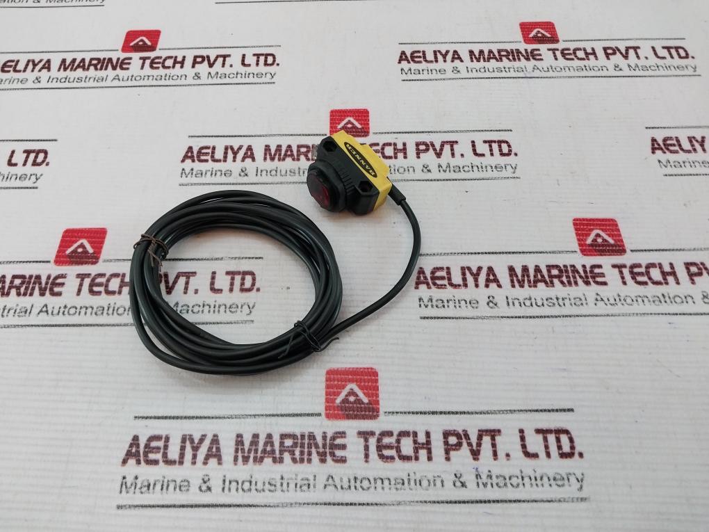 Banner Qs186E Photoelectric Switch 10-30Vdc
