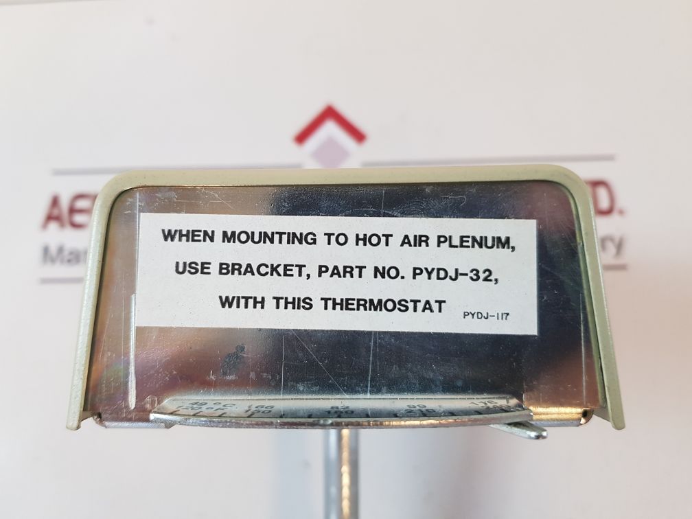 Barber-colman Tc-3413 Thermostat Pydj-32
