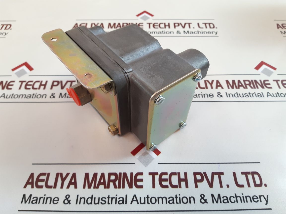 Barksdale D2T-h18Ss Pressure Switch 0401-373
