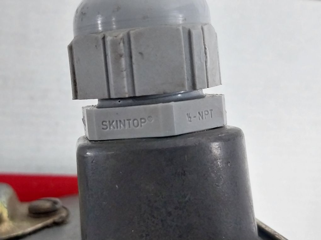 Barksdale D2T-h18Ss Pressure Switch D2T-0057